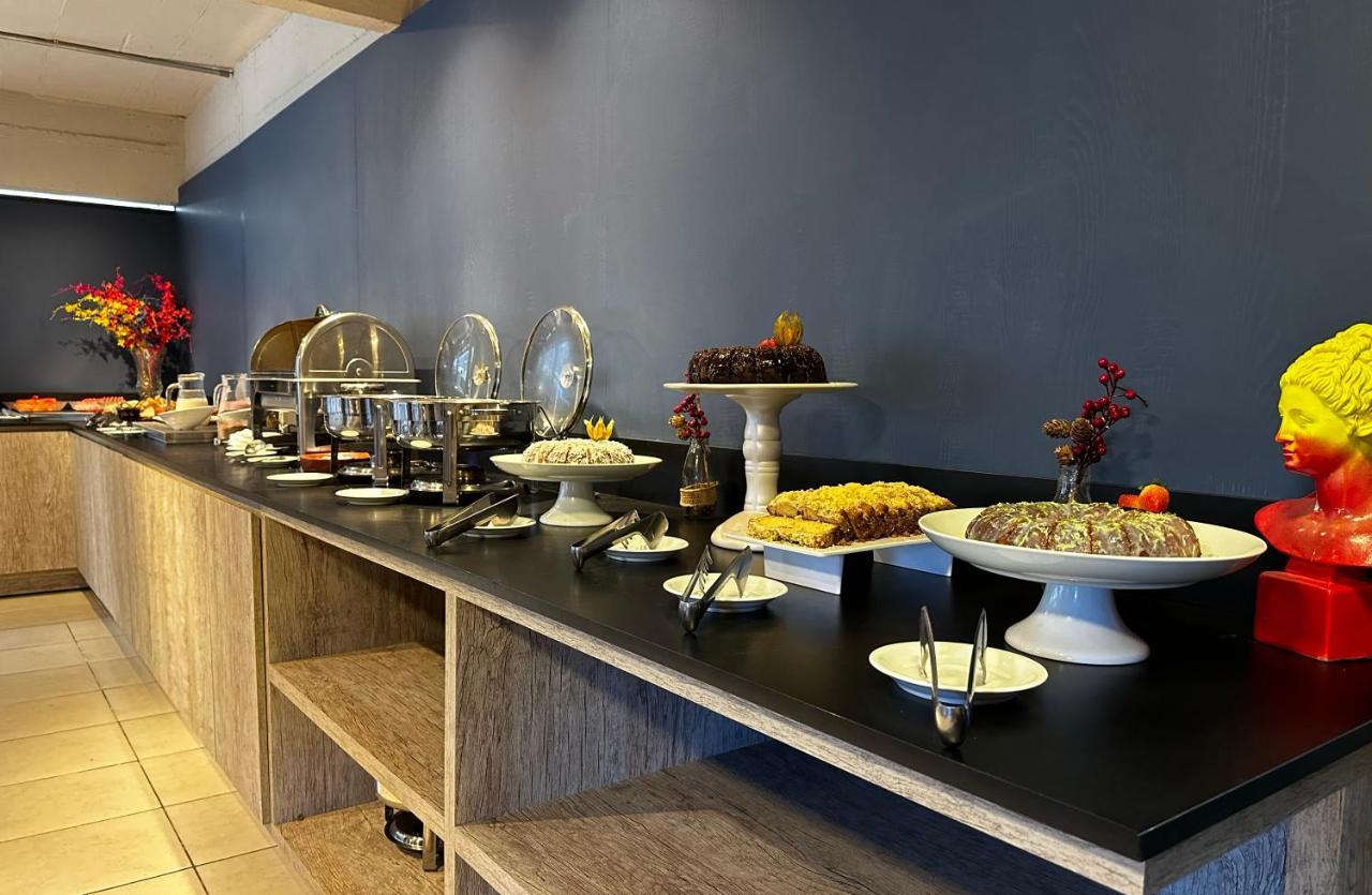 Luzzy Hotel Canela Luaran gambar